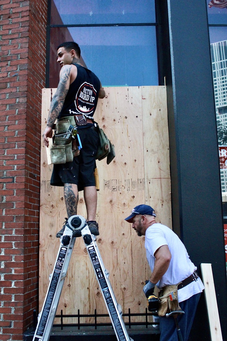 F8723B60-618A-46C6-8955-1E1DB504DC63_1_105_c